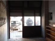 Negozio in Via di Acqua Bullicante