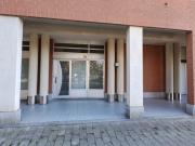 NEGOZIO VIA VAL DELLA TORRE CON BOX AUTO