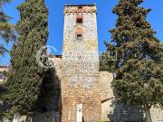 Nel bellissimo centro storico di Montefollonico...