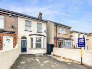 Nelson Road, Gillingham, 2 Bedroom End