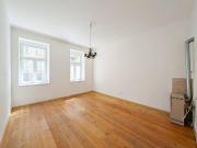 NEU+ 1 Zimmer Altbau mit Potenzial – perfekte Chance für...