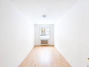 NEU+ 3 Zimmer Anleger Wohnung! hell und ruhig! Beste...