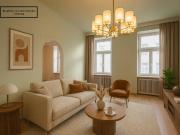 NEU+ 4 Zimmer ALTBAUWOHNUNG in ruhiger Lage!...