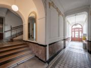 NEU+ 5 Zimmer Altbau Wohnung sanierungsbedürftig, viel...