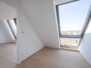 NEU+ Außergewöhnliche 2 Zimmer Dachgeschosswohnung in...