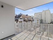 NEU + Drei Zimmer Wohnung mit SONNIGEN Freiflächen