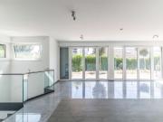 NEU ERDGESCHOSSWOHNUNG MIT EIGENEM GARTEN & KÜCHE – SOFORT !