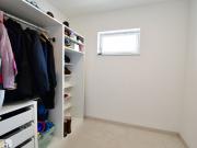 NEU ERRICHTETE, EXKLUSIVE VILLA MIT TRAUMHAFTEN SEEBLICK...