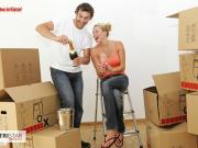 NEU! + ERSTBEZUG + 3 ZIMMER DACHGESCHOSSWOHNUNG MIT CA....