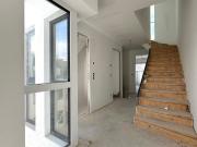 NEU & EXKLUSIV + Neue DG Wohnung mit großer Terrasse