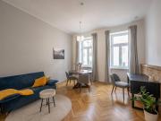 NEU+ Fantastische 2 Zimmer Altbauwohnung mit perfektem...