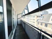 NEU! Geräumige 2 Zimmerwohnung mit Loggia nahe U6 zu...