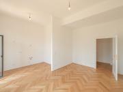 NEU+ Großartige 2 Zimmer Altbauwohnung mit Balkon