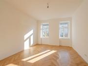 NEU+ großartige 2 Zimmer Altbauwohnung mit Loggia...
