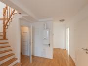 NEU+ Günstige 3 Zimmer DG Maisonette in TOP Lage!