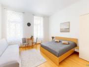 NEU + Helle Anlegerwohnung im Altbau – Vermietet bis...