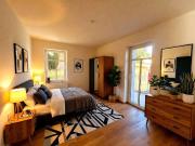 Neu & In Renovierung I sonniger Balkon I Bad mit...