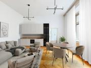 NEU+ Karmeliterviertel vor der Tür – 2 Zimmer Altbau...