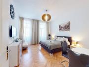 NEU+ Modern im Altbau wunderschöne 1 Zimmer Wohnung!...