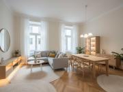 NEU+ Perfekte 2 Zimmer Altbauwohnung mit Gartenanteil