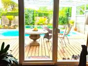 NEU! REIHENHAUS OASE! POOL! SAUNA! KOMPLETT MÖBLIERT!...