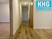 NEU RENOVIERTE 3 ZIMMER WOHNUNG MIT BALKON & CARPORT