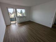 Neu renovierte 2 Zimmer Wohnung mit Balkon inkl....