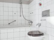 Neu renovierte 3 Raumwohnung l Sonnenbalkon