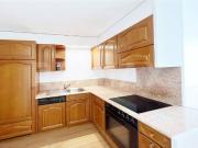 Neu renovierte, grosse 2.5 Zi. Miet Wohnung, in 6460...