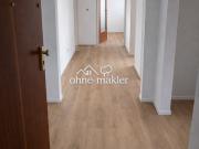 Neu Renovierte Helle 3 Zimmer Wohnung mit Balkon, Aufzug...