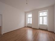 NEU+ Sanierte 2 Zimmer Altbau Wohnung in toller Lage!