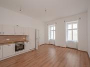 NEU+ Sanierte 2 Zimmer Altbau Wohnung mit Balkonoption...