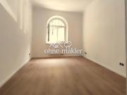 Neu sanierte 2 Zimmer Altbauwohung mit Balkon