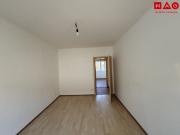 Neu sanierte 3 Zimmer Wohnung mit Balkon!