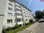 neu sanierte 3 zimmer wohnung mit balkon und küche!