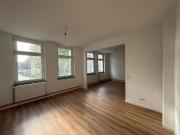 Neu sanierte Wohnung in zentraler Lage mit Balkon in...