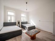 NEU+ sanierungsbedürftige 1 Zimmer Altbauwohnung in 1120!