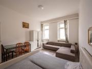 NEU+ sanierungsbedürftige 1 Zimmer Altbauwohnung zum...