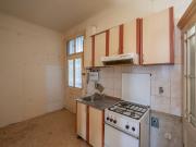 NEU+ Sanierungsbedürftige 2 Zimmer Altbau Wohnung mit...