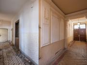 NEU+ sanierungsbedürftige 2 Zimmer Altbauwohnung mit...