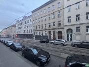 NEU Sanierungsbedürftige 2 Zimmer Altbauwohnung mit...