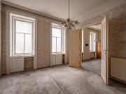 NEU+ sanierungsbedürftige 2 Zimmer Wohnung in sehr guter...