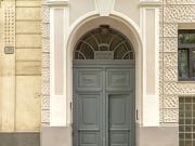 NEU+ Sanierungsbedürftige 4 Zimmer Altbauwohnung mit...