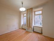 NEU* Sanierungsobjekt in Toplage – 2 Zimmer Altbau mit...