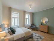 NEU+ Stilvolle 3 Zimmer Altbauwohnung mit Balkon