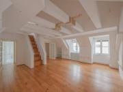 NEU* Tolle 3 Zimmer ALTBAUWOHNUNG in absoluter BESTLAGE!