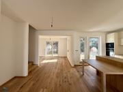 NEU! TRAUMHAFTE 5 ZIMMER REIHENHÄUSER MIT EIGENGÄRTEN...