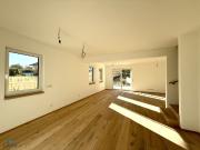 NEU! TRAUMHAFTE 6 ZIMMER DOPPELHAUSHÄLFTE MIT...