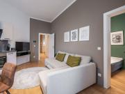 NEU+ Voll möblierte 2 Zimmer Altbauwohnung in...