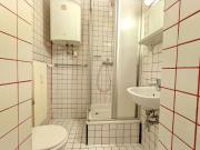 NEU Zentral gelegene, frisch renovierte GARCONNIERE zur...